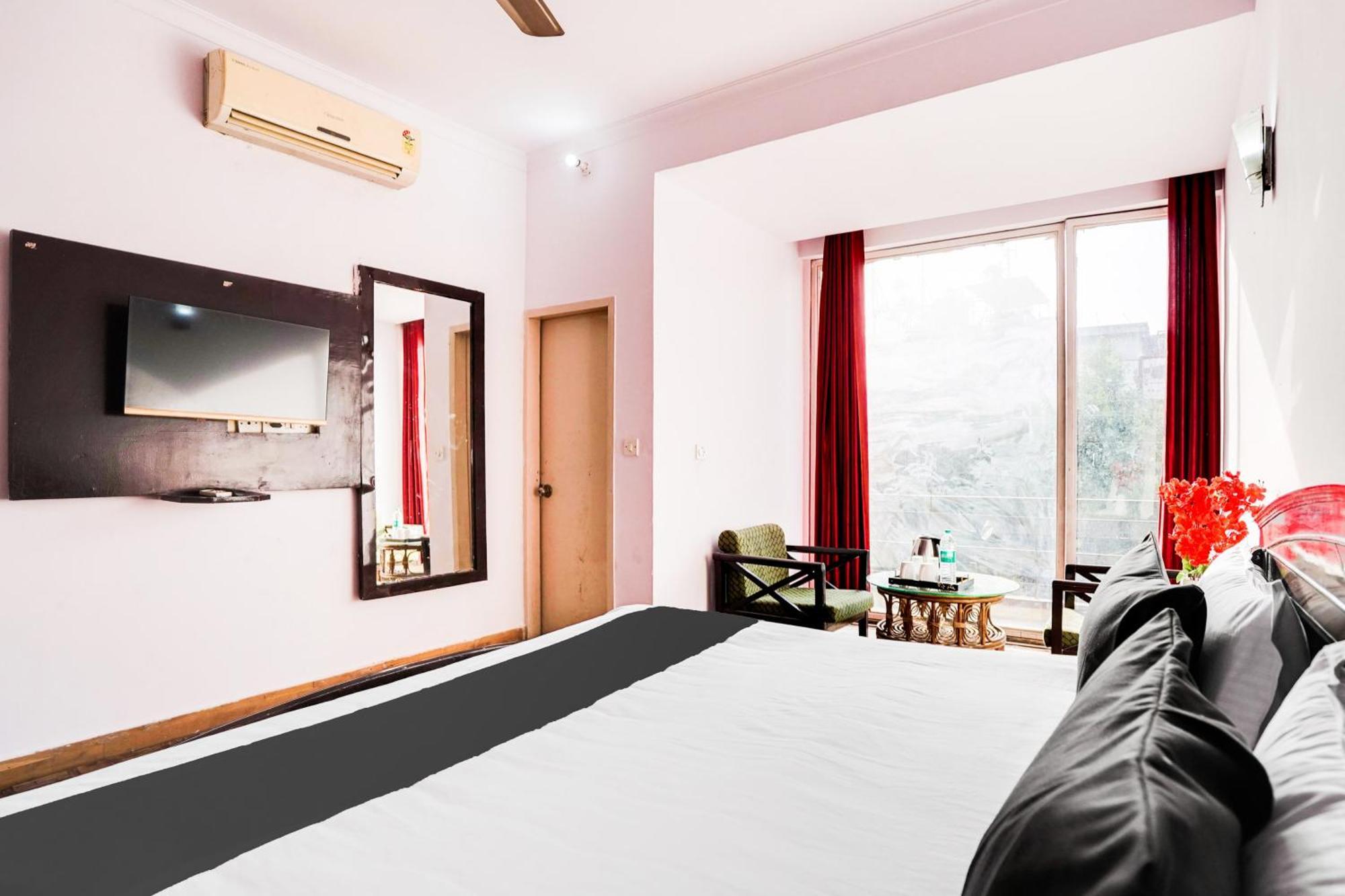 Hotel O Noida Stay Exterior photo