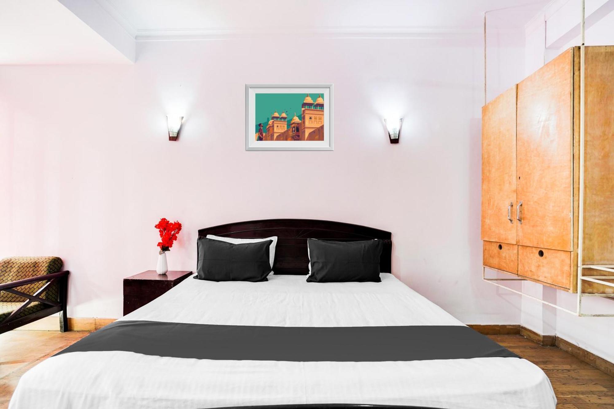 Hotel O Noida Stay Exterior photo